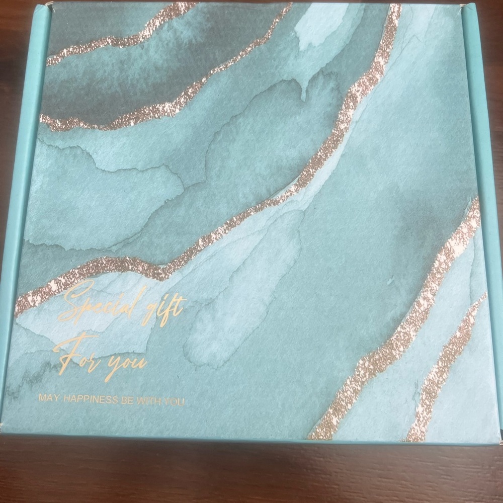 Turquoise Gift Box Set - Picture 8 of 8